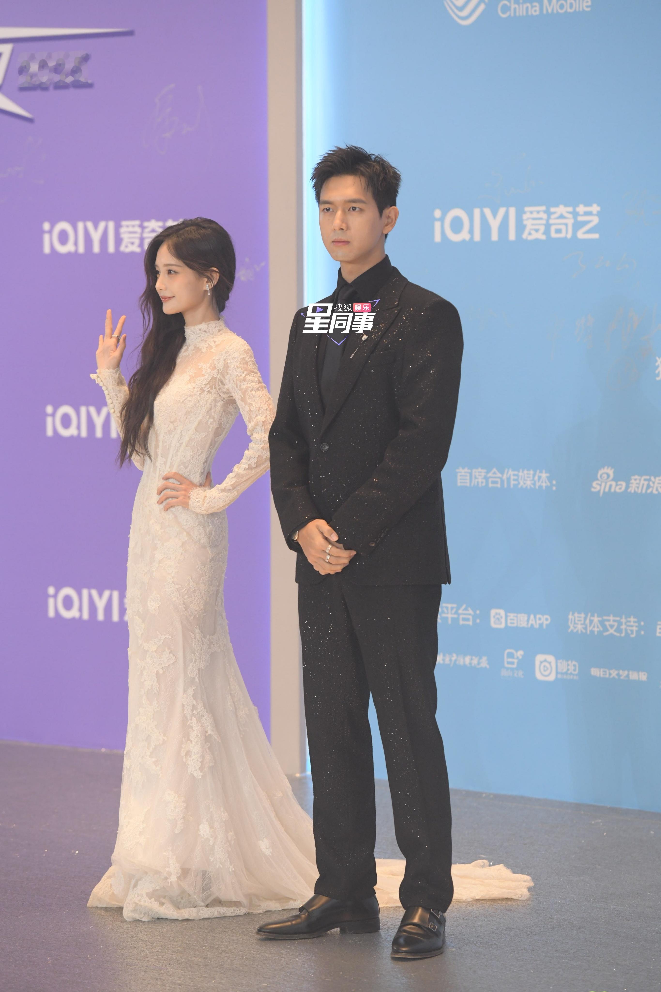 《长风起》主创合体走红毯，生图来咯！期待播出！尖叫之夜红毯尖叫之夜红毯顺序