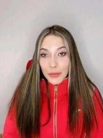 听说谷爱凌被集美围剿了？好家伙是真精彩，被挖出了很多黑料，比如冬天吃韭菜盒子上热