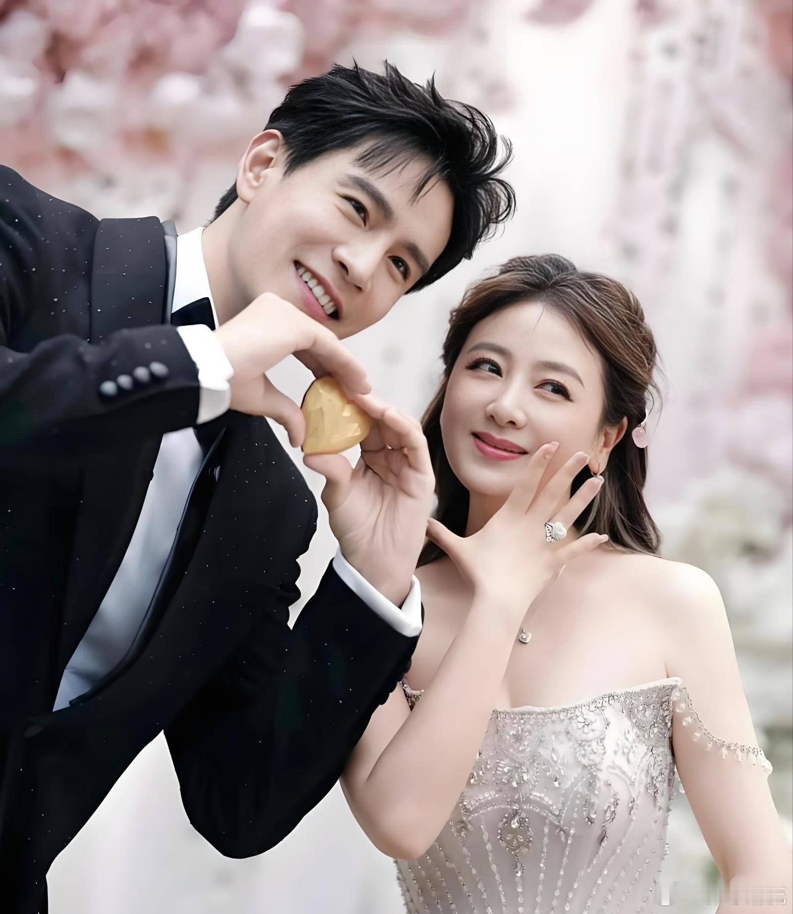 小李琳收工第一件事是给经超庆生 内娱真夫妻的糖分严重超标！小李琳收工后火速切换“