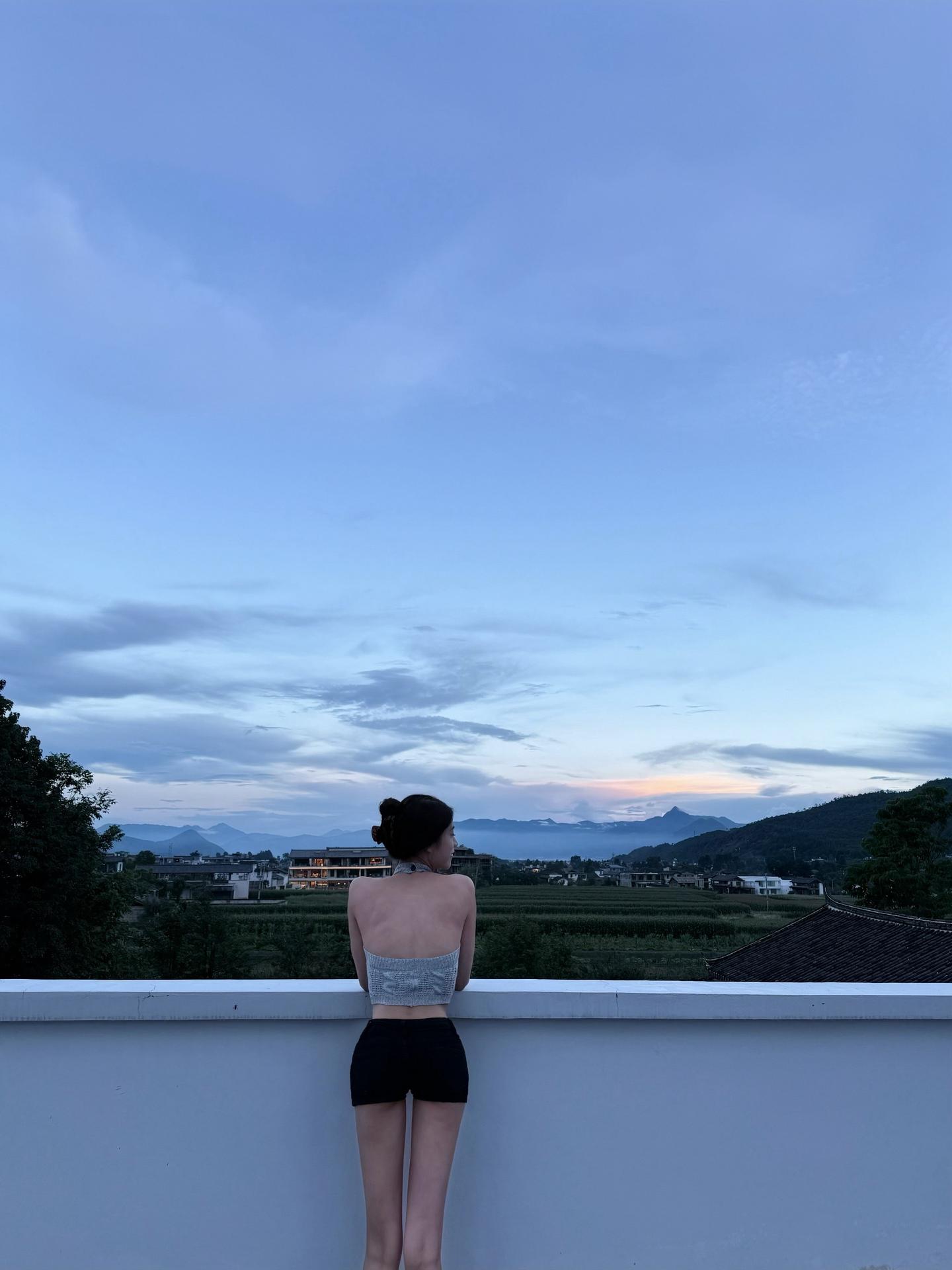 我说我在农村 你问我去哪里旅游了 算了和你们城里人说不清楚