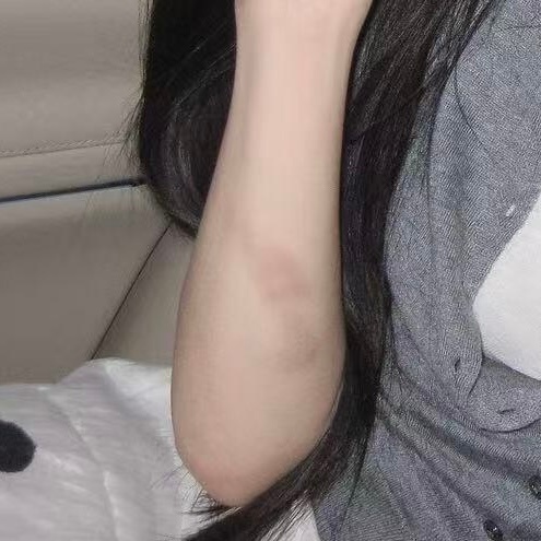 等等，我孩子手又砸哪儿了