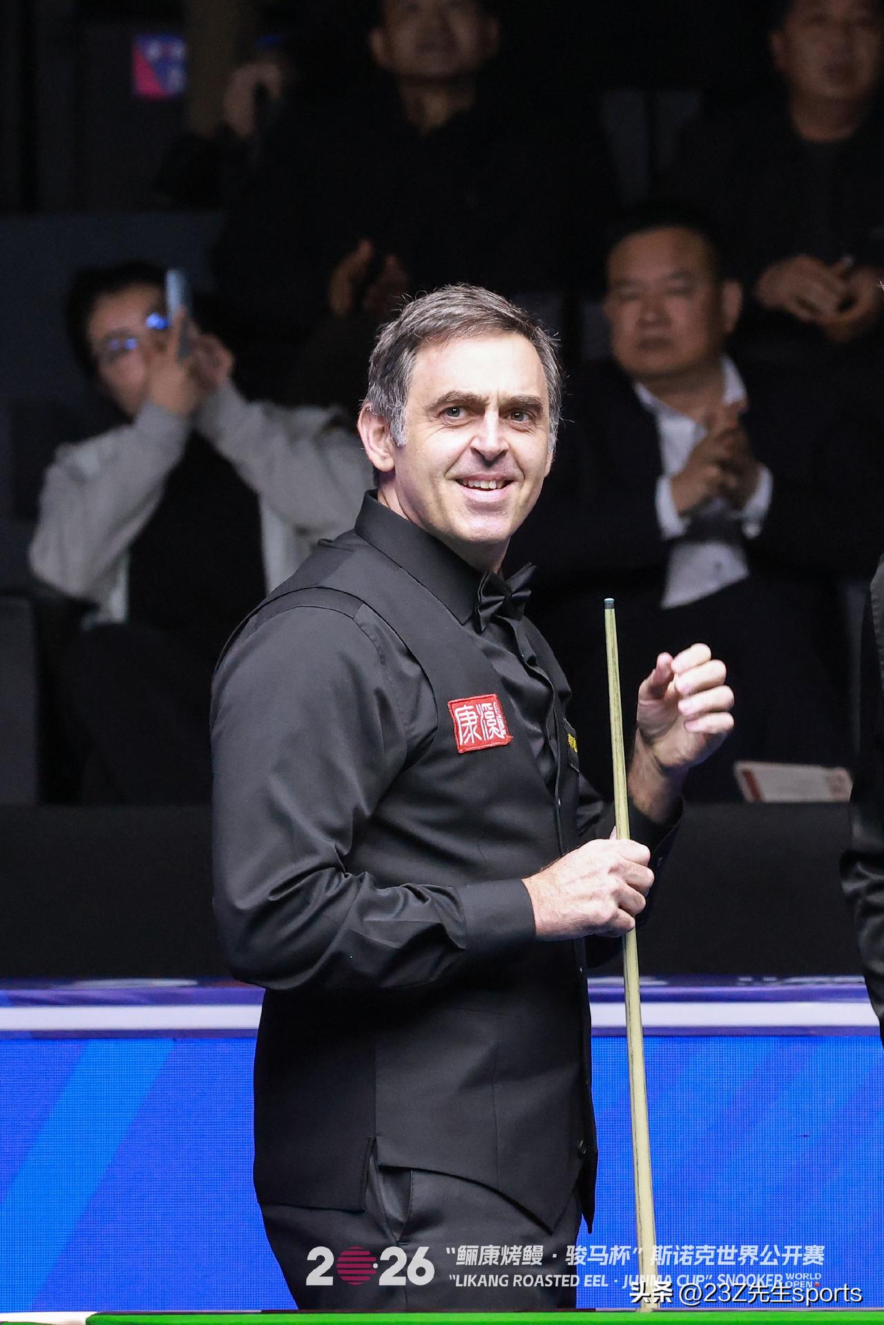 据叉神盘点，奥沙利文创造历史的这局，先获得16分罚分，随后打出单杆153分，单局