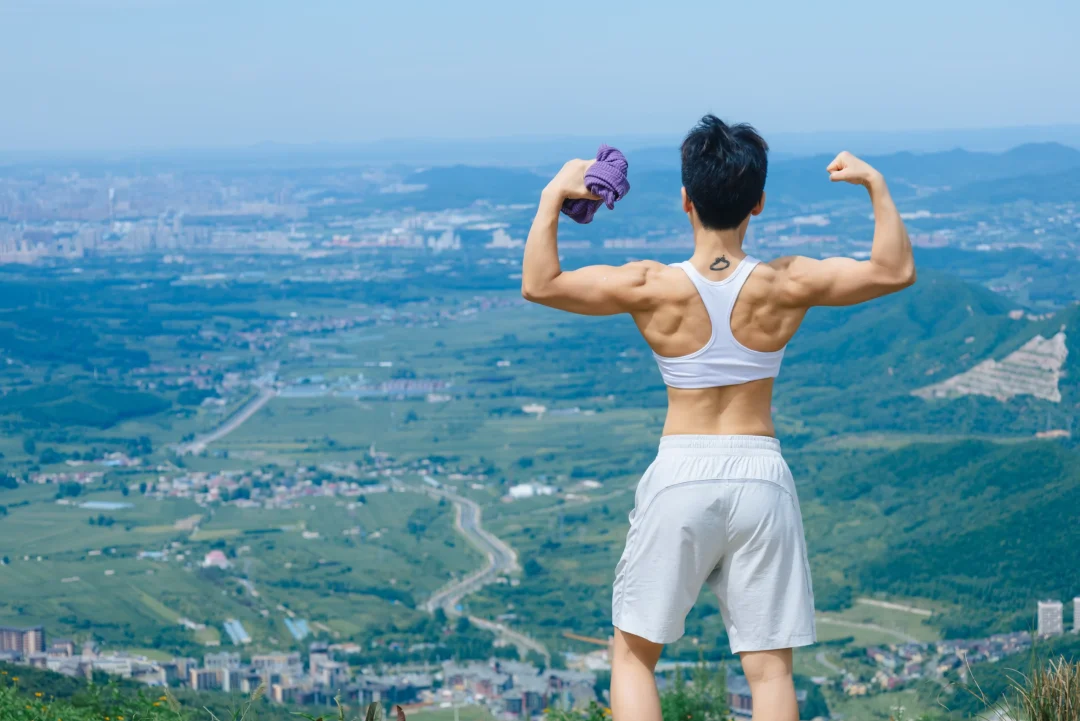 女生的背 38岁