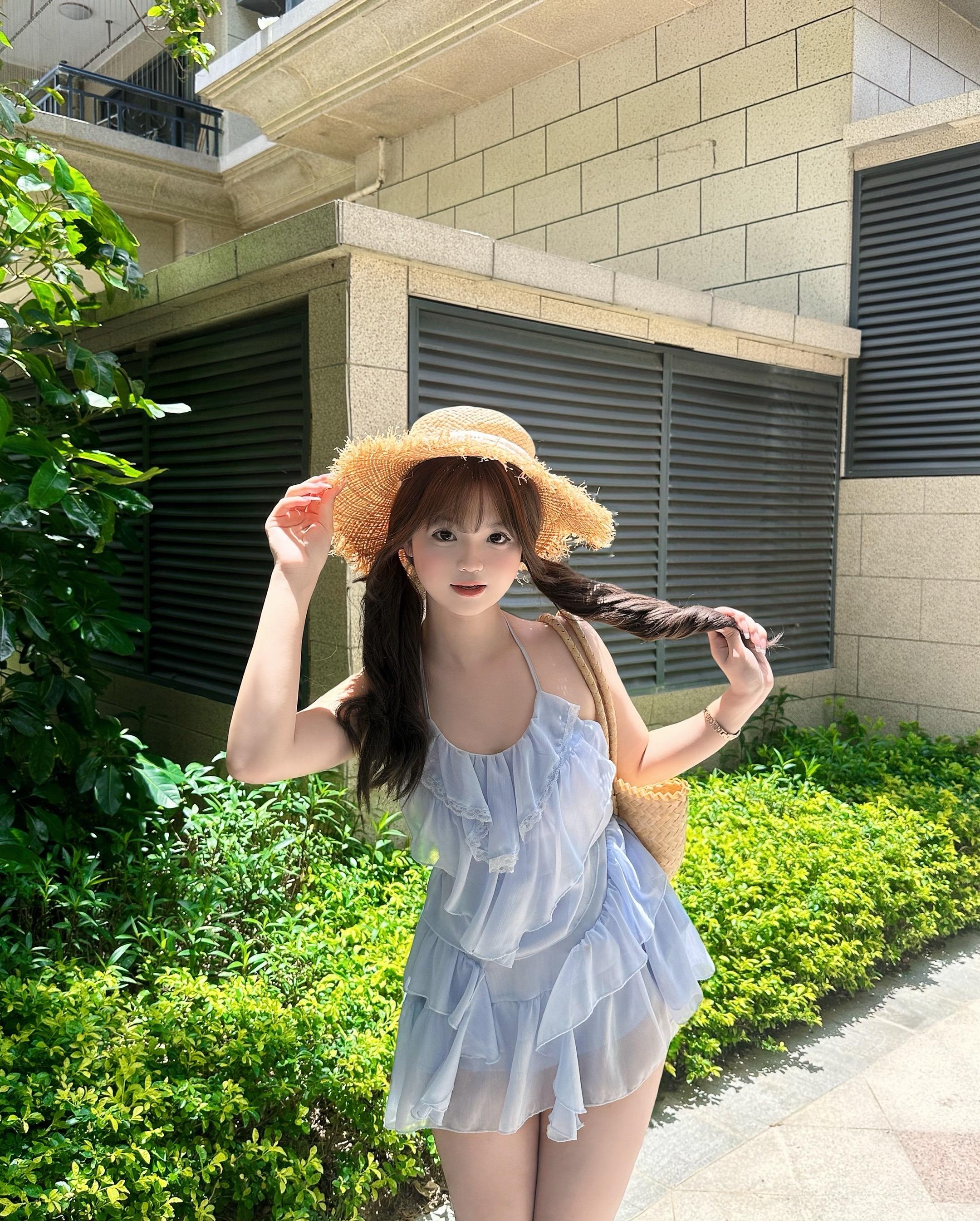 依然会反复爱上夏天吊带裙