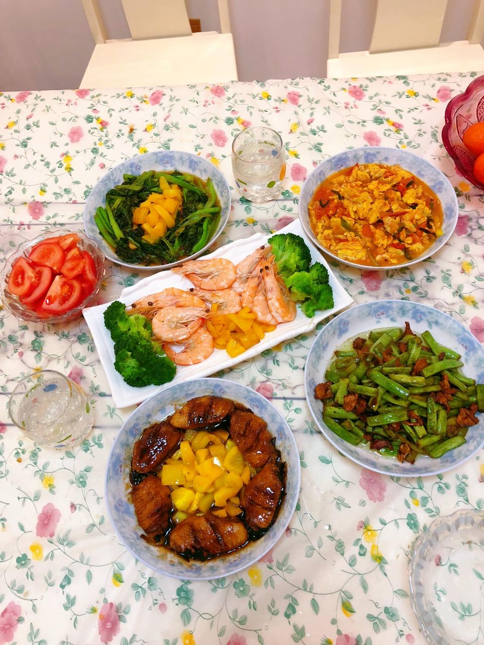 你知道你差哪里了吗？一所大房子，一辆好车子，没有，就什么都没有了！爱没有了，生活