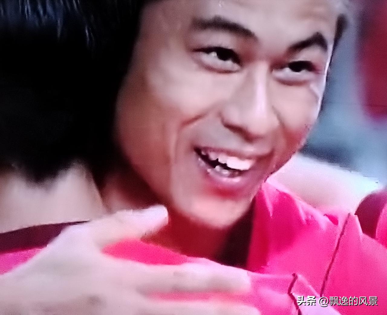 安东尼奥锋线神奇变阵，亚运国足3：0完胜泰国，半决赛迎战韩国！
核心攻击手王钰栋