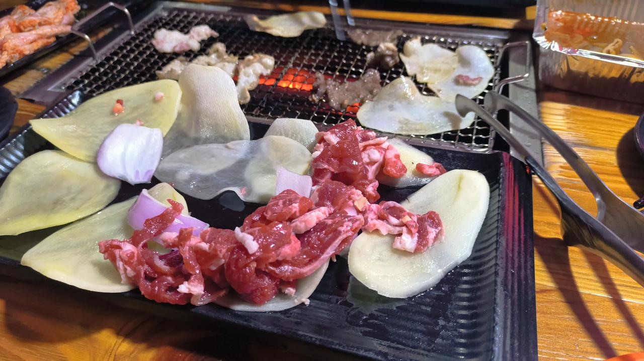 肉这么烤才好吃[笑哭]