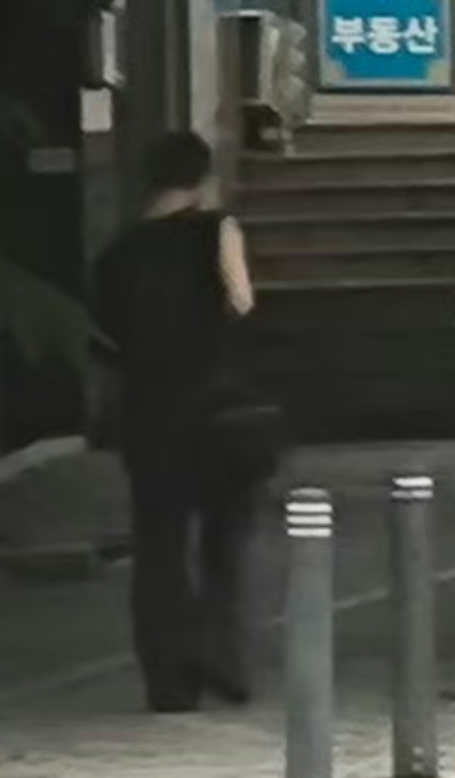就是狱狱吧。。。整天去公司打卡 wki到底在憋什么屁不放我爸爸出来我真是不懂了 