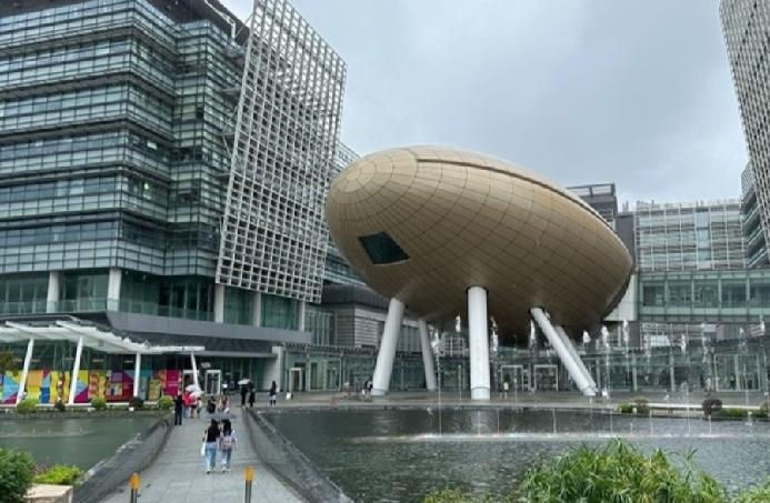珍惜生命，（28日）中午12时10分，香港科学园科技大道西19号一名男子堕楼，倒
