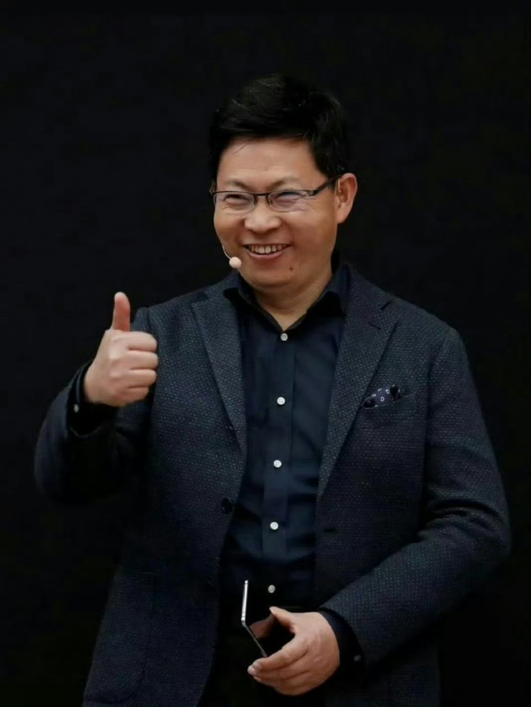 鸿蒙成为中国第二大智能手机系统深耕前沿智能领域多年，很早便抢先布局相关基础模型研