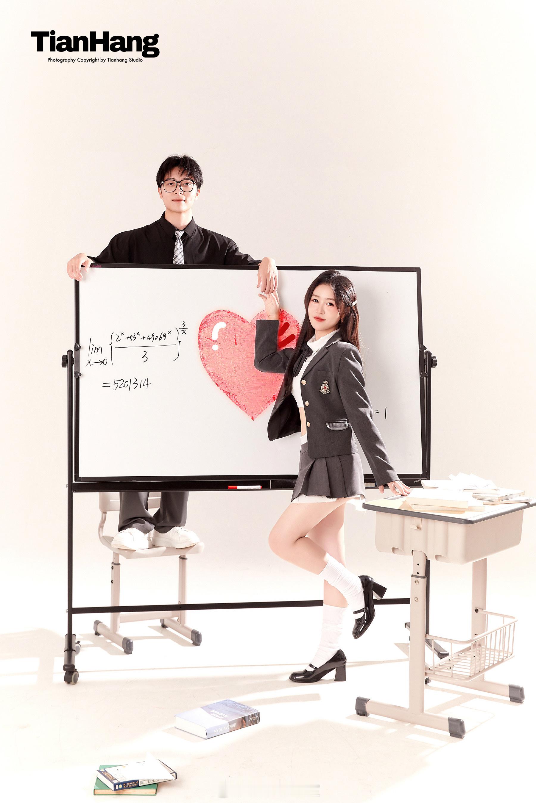 ✨棚拍情侣客片分享喜欢你是青春里的秘密💕天航工作室韩系棚拍少女心情侣学院风天航