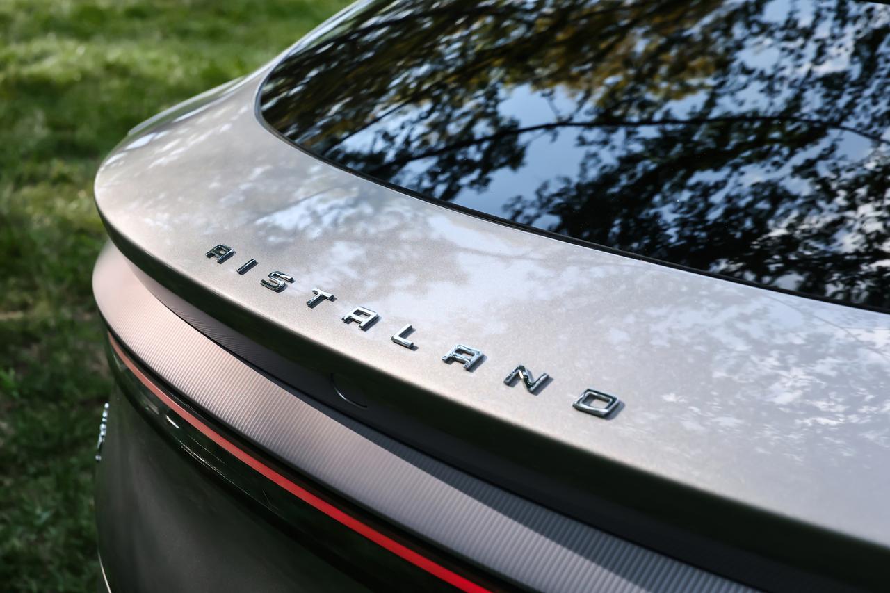 最近工信部公示了启境GT7的参数，5050mm车长一出来，3月17日首秀时就盯着