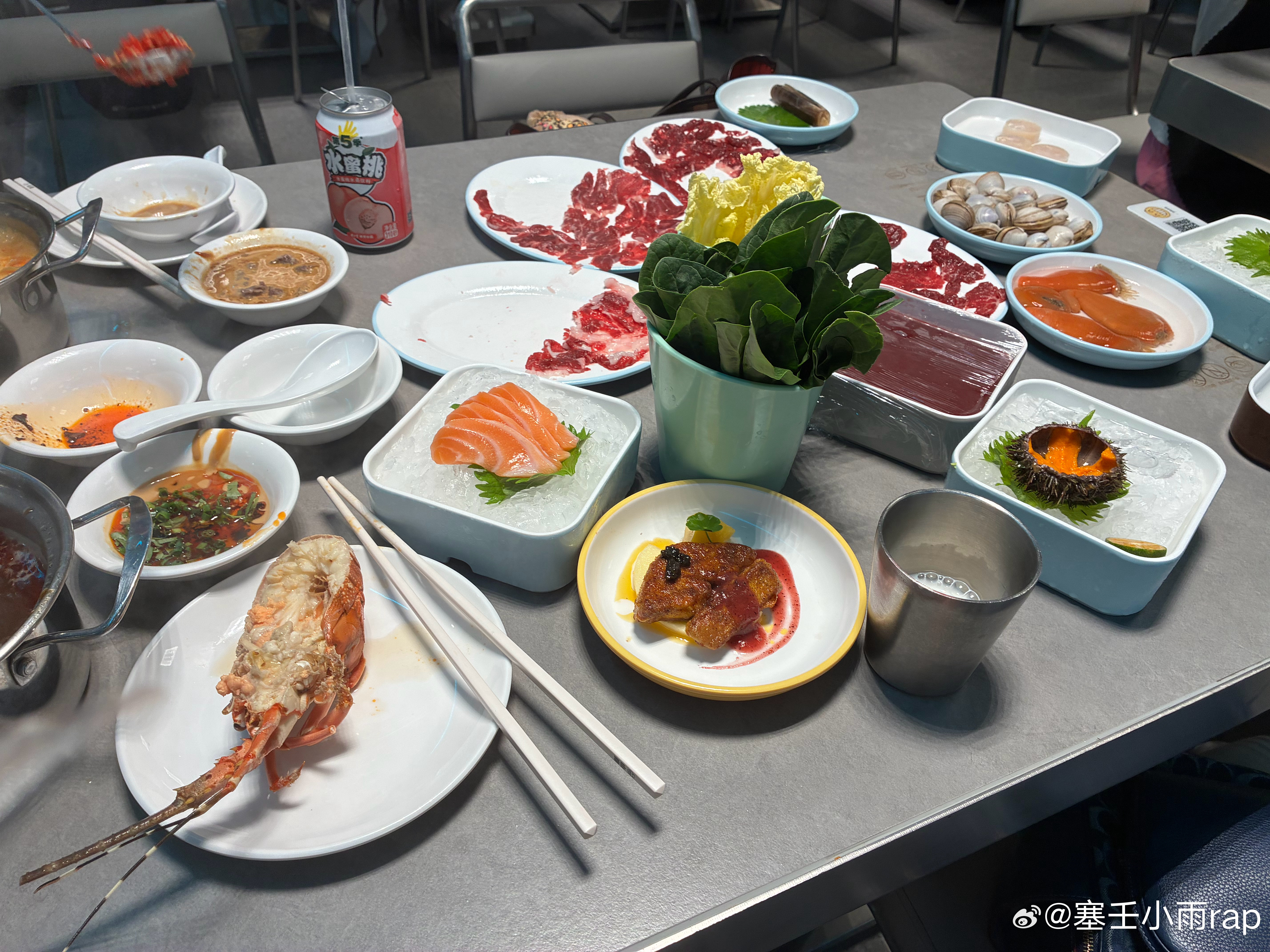 有西餐配海鲜还是不错的！可惜没有肥肥的富贵虾 