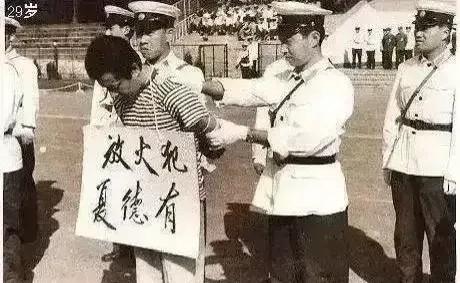 1983年严打期间，大连金州的一个青年农民成了当地的热议人物，原因就在于他放火烧