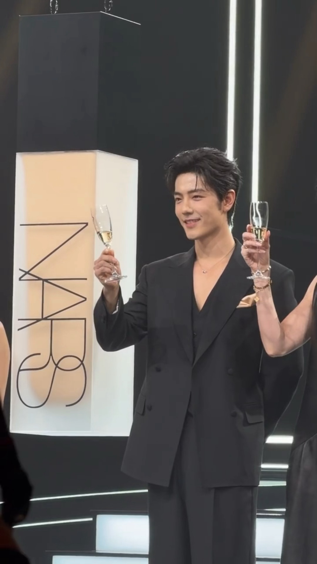 肖战这个出场真的帅成神了，谁的心动男嘉宾