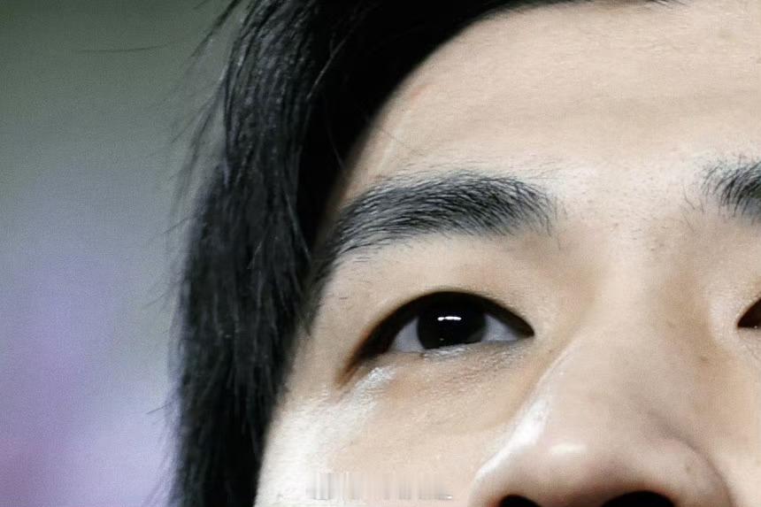 我身上的痣，是你前世一遍一遍落在我身上的泪 ​​​