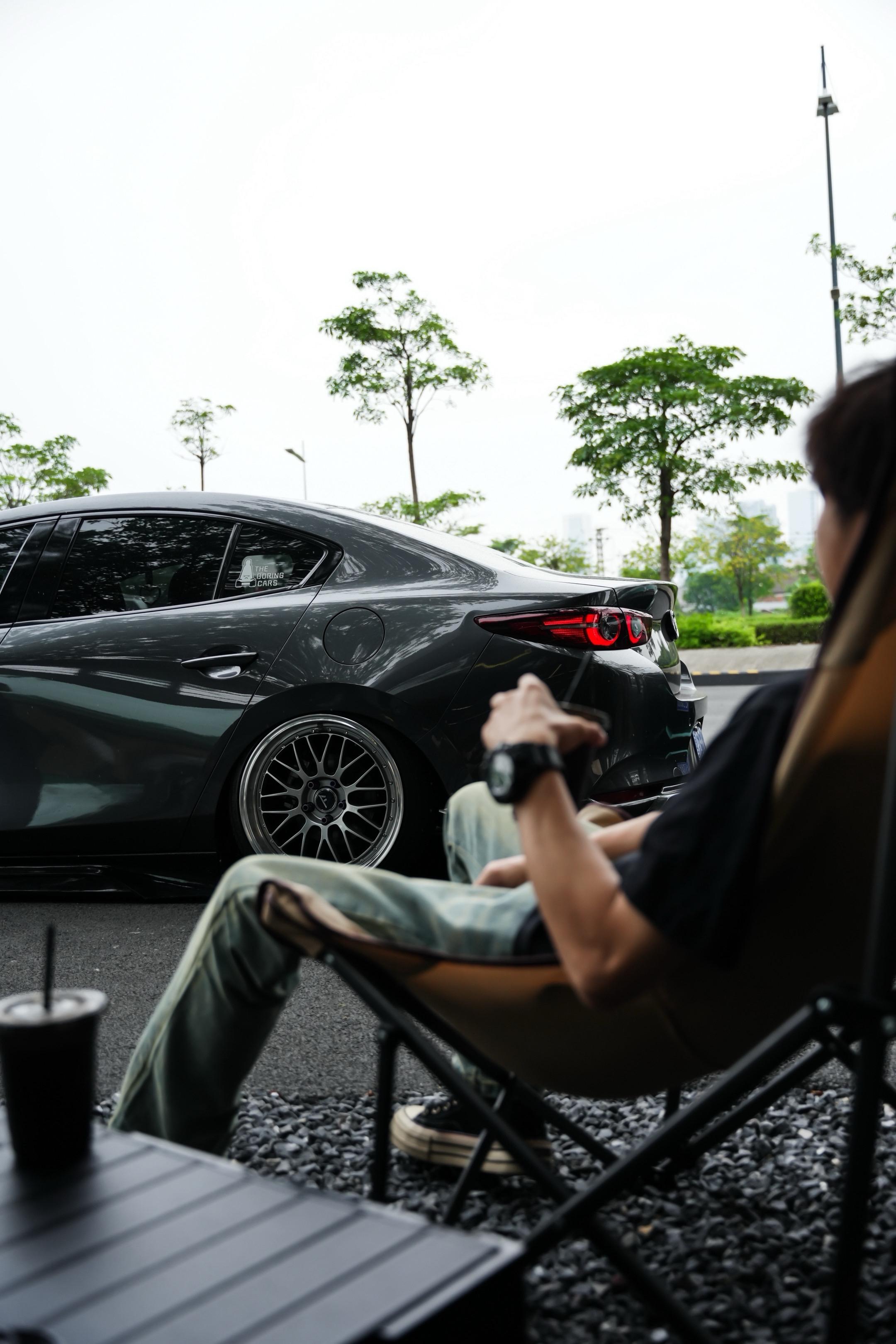 阴天的苦咖啡☕️。