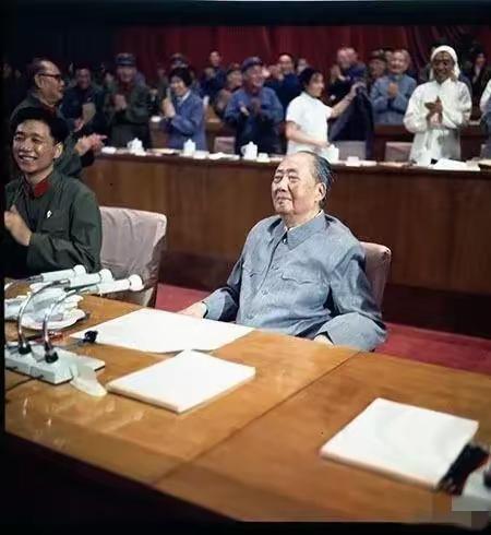 被毛主席这句话点醒了！哪有什么迈不过的低谷期，不过是人生发展里的一段必经之路，纠