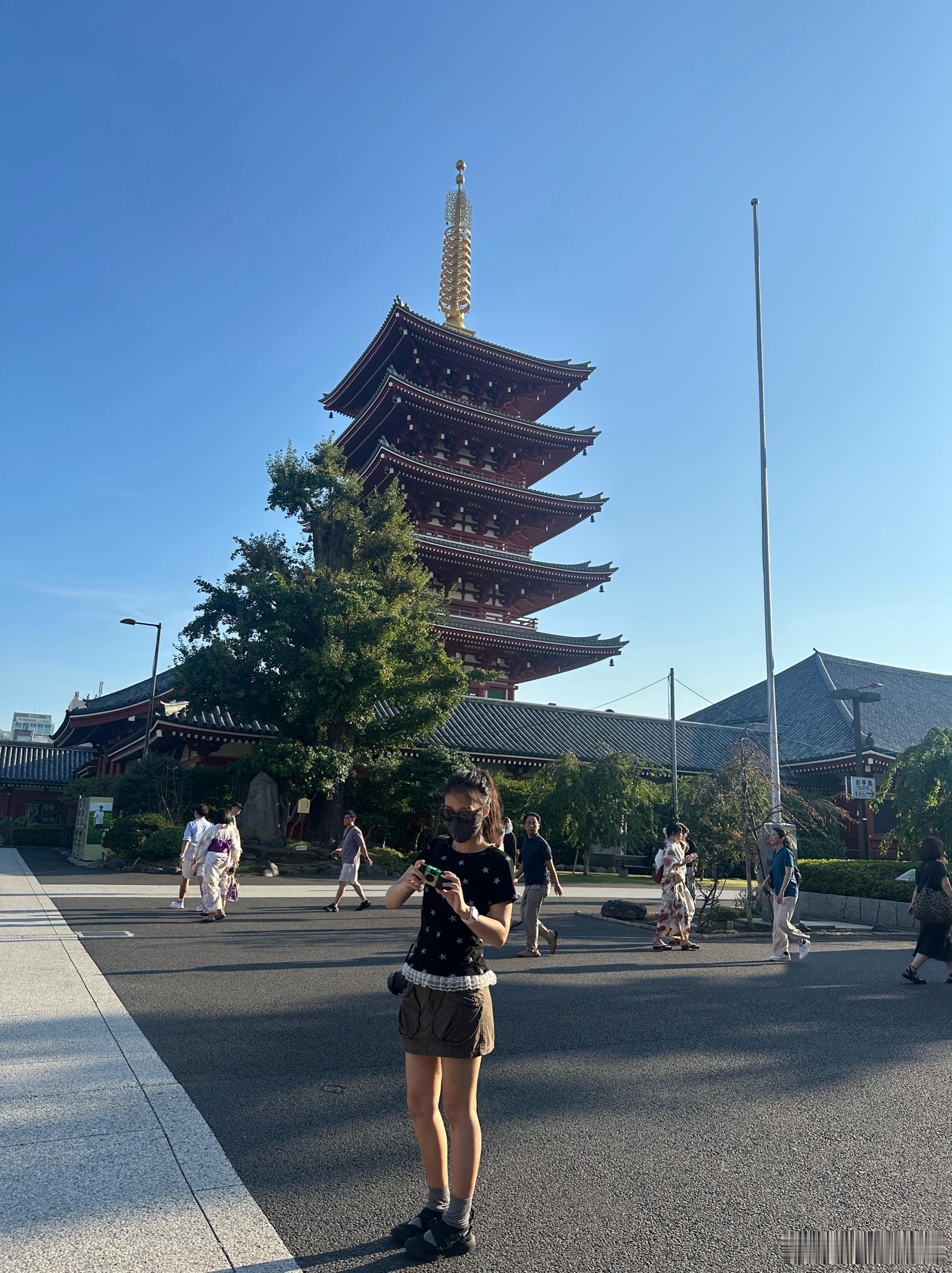 朋友走了(｡ ́︿ ̀｡) 又累又幸福假期也结束了～ ​​​