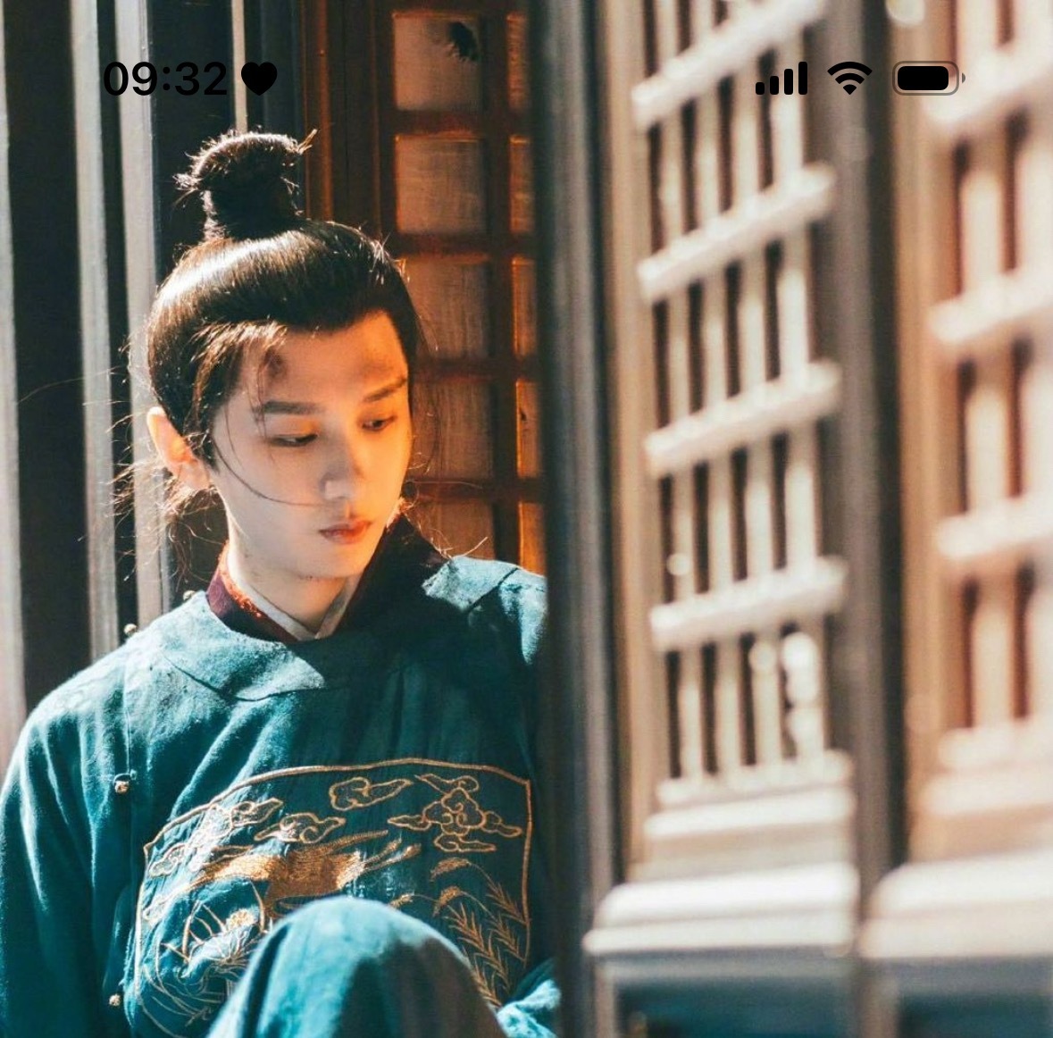 新浪娱乐换头像了～去年是王权富贵 今年是太子朱瞻基