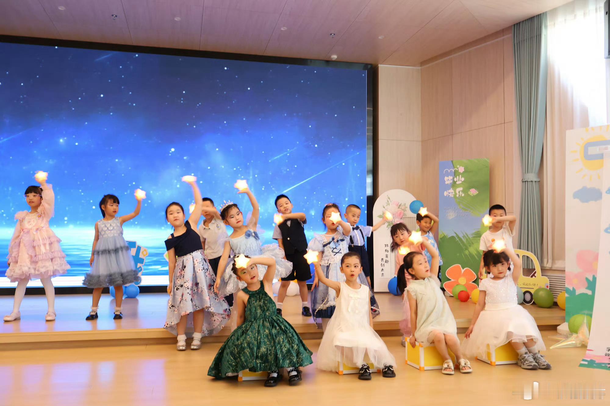 “和润”滋养童心向远 兰州何家庄幼儿园2026毕业季根植于两园多年践行的“和润”