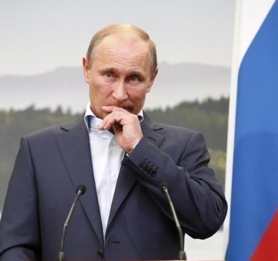 为什么说中国得防着点 俄罗斯 ？说白了， 普京 今年72岁，这位掌舵俄罗斯25年