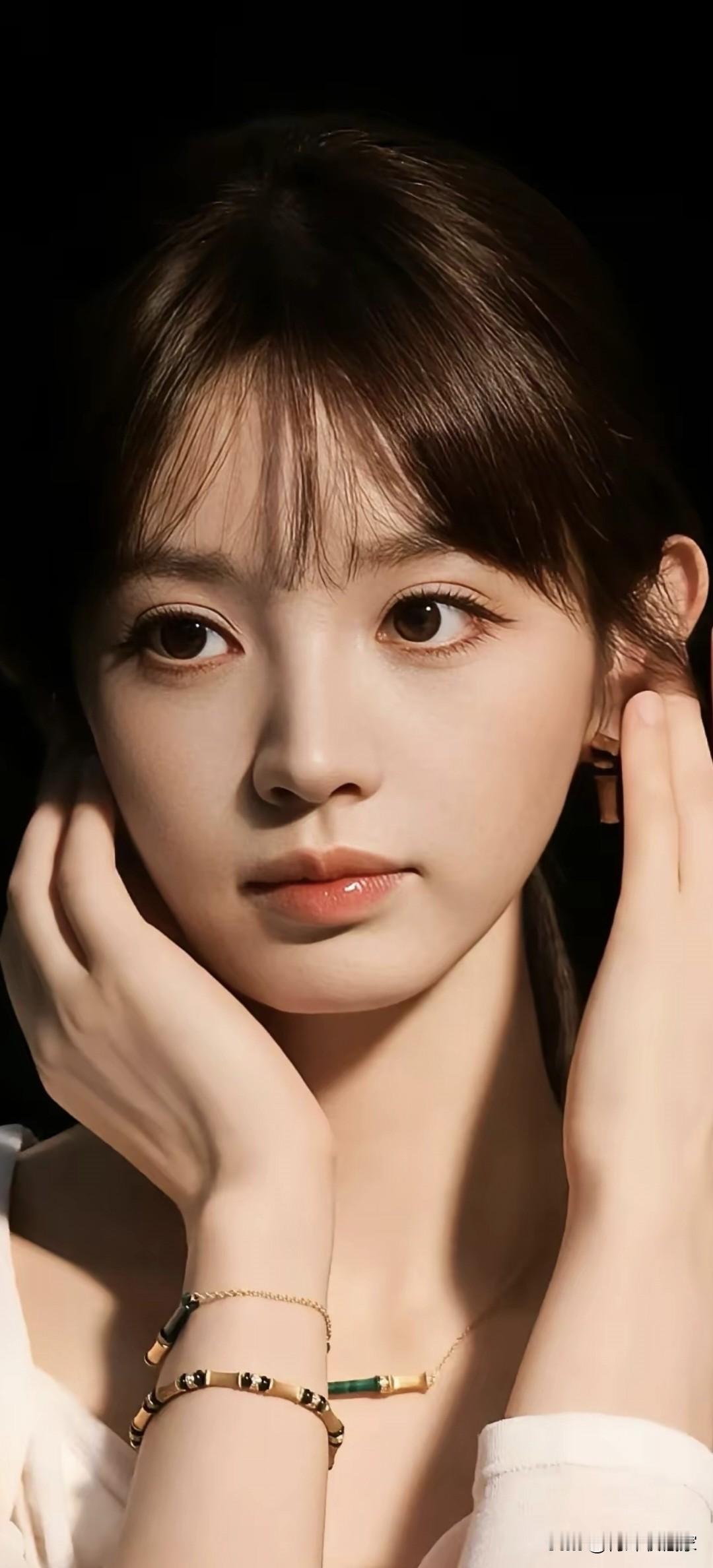 马尾辫美女（三十三）

田曦薇
