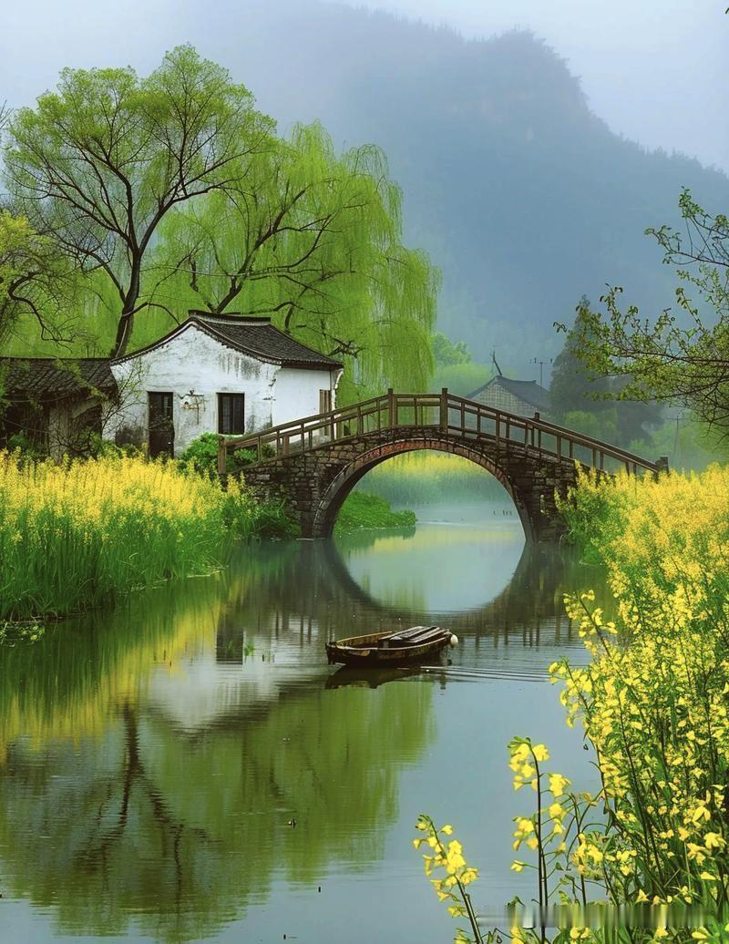 《山村》
——清.缪公恩
细草危桥一径斜，
柴门高柳是谁家。
蕨羹麦饭无馀事，