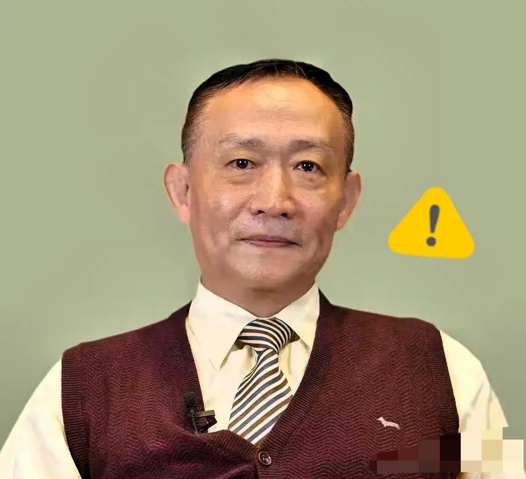 普通人为了碎银几两，熬夜加班连病都不敢生。

结果呢？人家随便一漏，就是“两万万