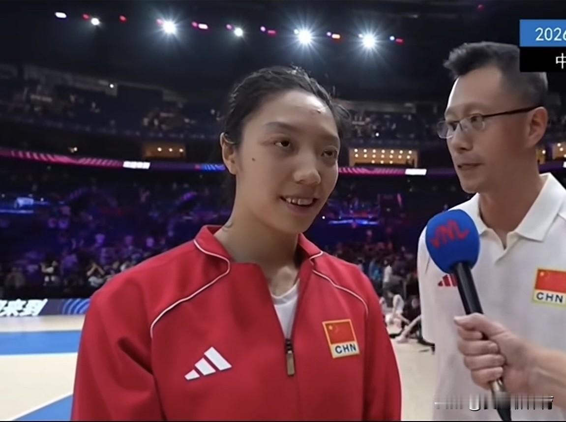 中国女排这么多年终于是有强力接应了[流泪][流泪]南京站这3场球，硬生生地把唐欣