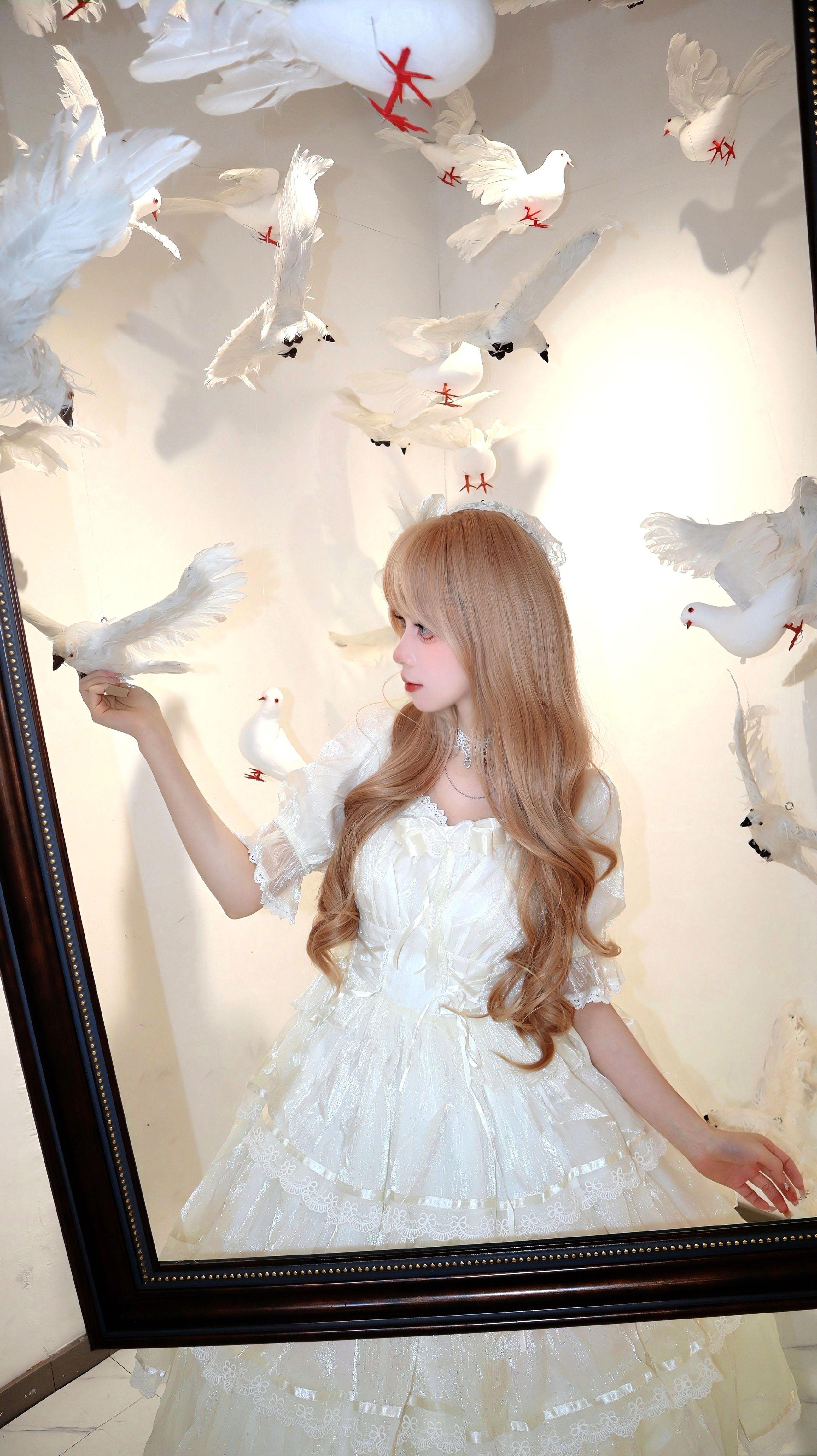 贵阳梵高｜鸽笼里的芙拉小姐。