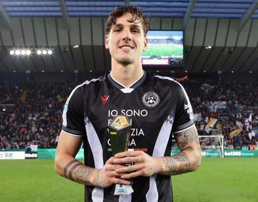【隆戈】🚨🍀⚪️⚫️乌迪内斯方面，维戈雷利与波佐家族正就扎尼奥洛🇮🇹的合