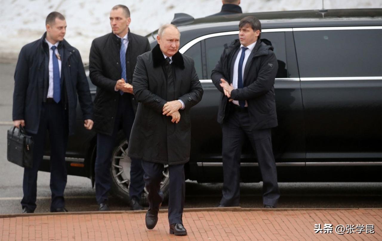 外媒今天报道：俄罗斯计划动用军队保护普京免受国际刑事法院的制裁。

很多人看到这