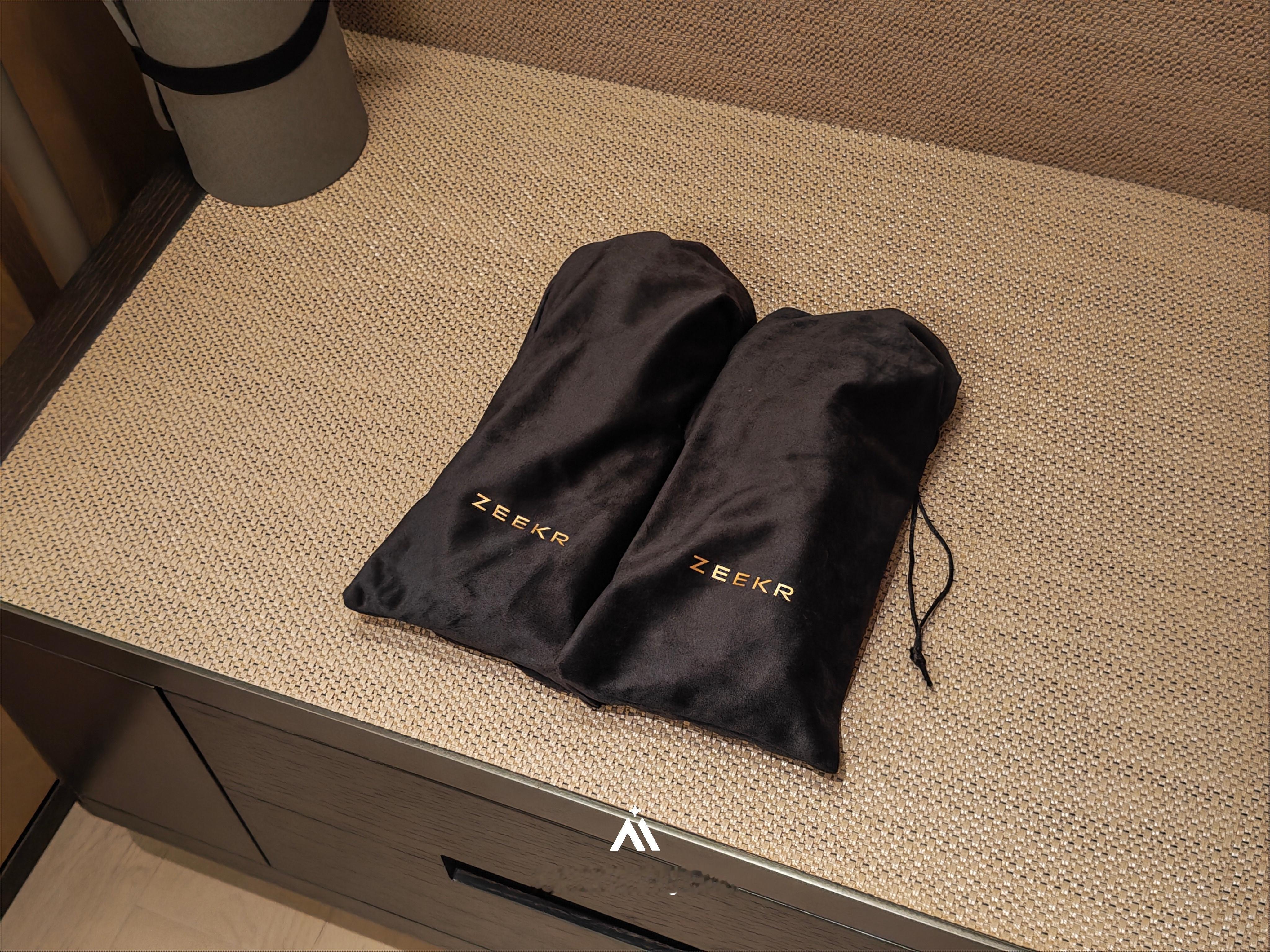 来参加极氪的活动，安排的酒店房间离处处都是极氪的细节～不愧是豪华品牌，这个感觉一