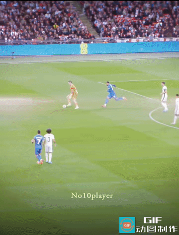 门将的一次失误，造就了一个伟大的后卫。
科尔维尔这个解围太牛了！
你说，下一场这