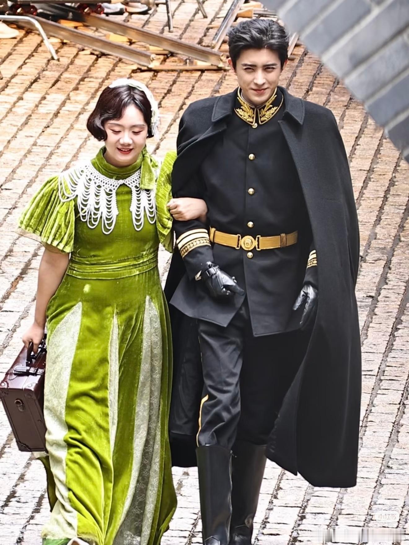 万花世界那个原主让替身来演粉丝不满意，那个原主设定是不是有点胖的，是身穿不是魂穿