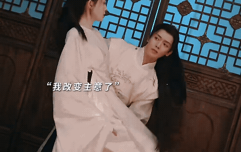 《玉茗茶骨》陆江来荣善宝同房了。
陆江他差点没忍住！但一听没名分，就赶人家大小姐