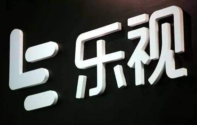 到底是谁取消有线耳机的冷知识增加倒计时！自从苹果手机取消耳机插孔，蓝牙耳机就成为