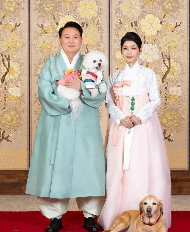 幸福一家人，不敢相信，现在蹲班房，人生跌宕起伏，祸福相依，自安天命吧。