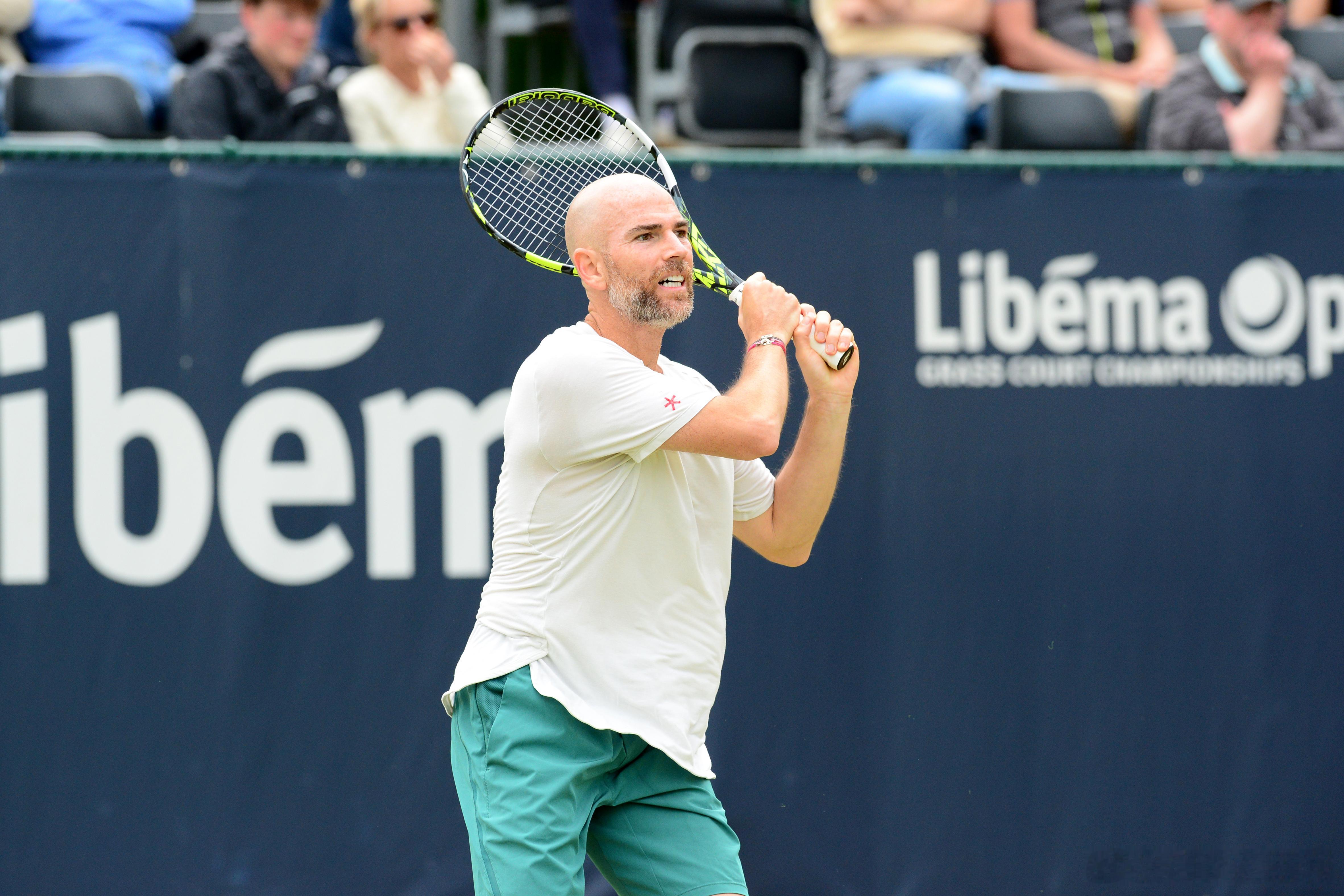 即时战况：ATP250 斯海尔托亨博斯站1/4决赛，张之臻首盘6-7(4)告负，