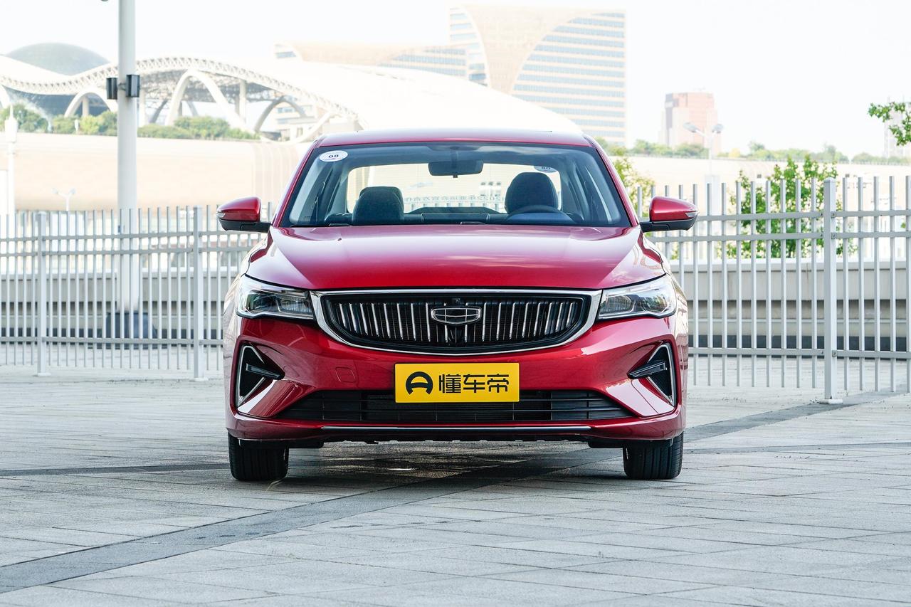 5万左右预算买二手代步车怕买错年款？
  兄弟们，预算就卡在5万上下，想买个皮实