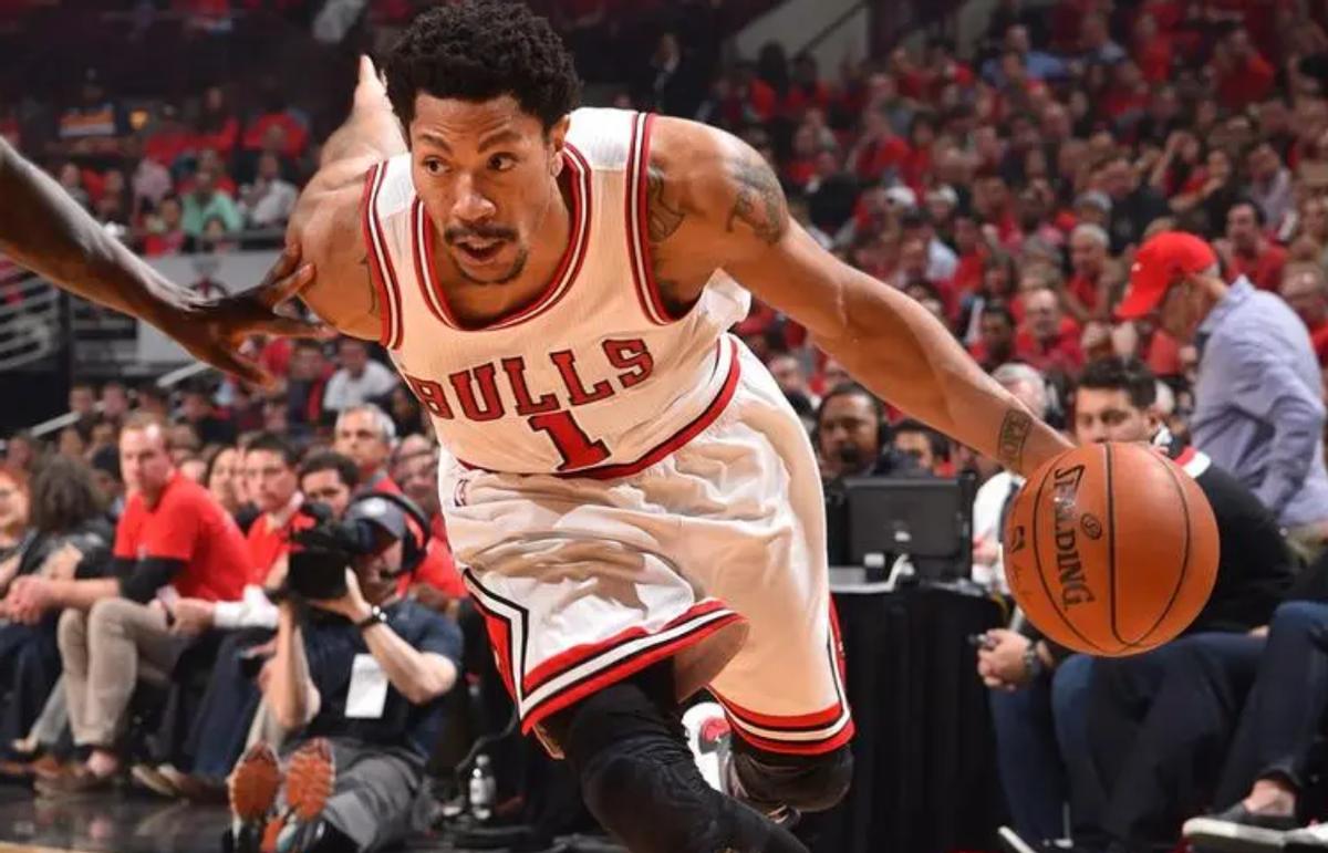 为什么人们说罗斯从未达到巅峰？
德里克-罗斯可能从未达到巅峰，这一点不仅是球迷的