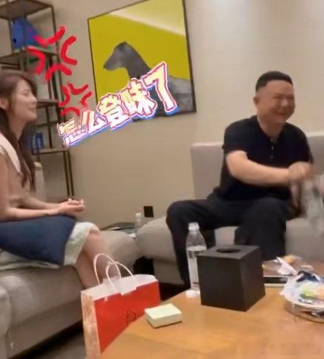 赵昭仪[超话] 赵昭仪给花少小妹提建议被笑有登味 花儿与少年 赵昭仪：不要紧绷，