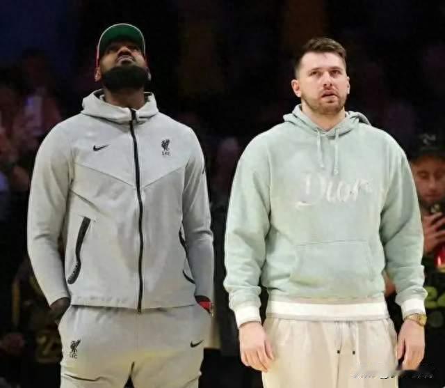 炸街！NBA空接之城正式成立，76人全员能暴扣，湖人心里一抖