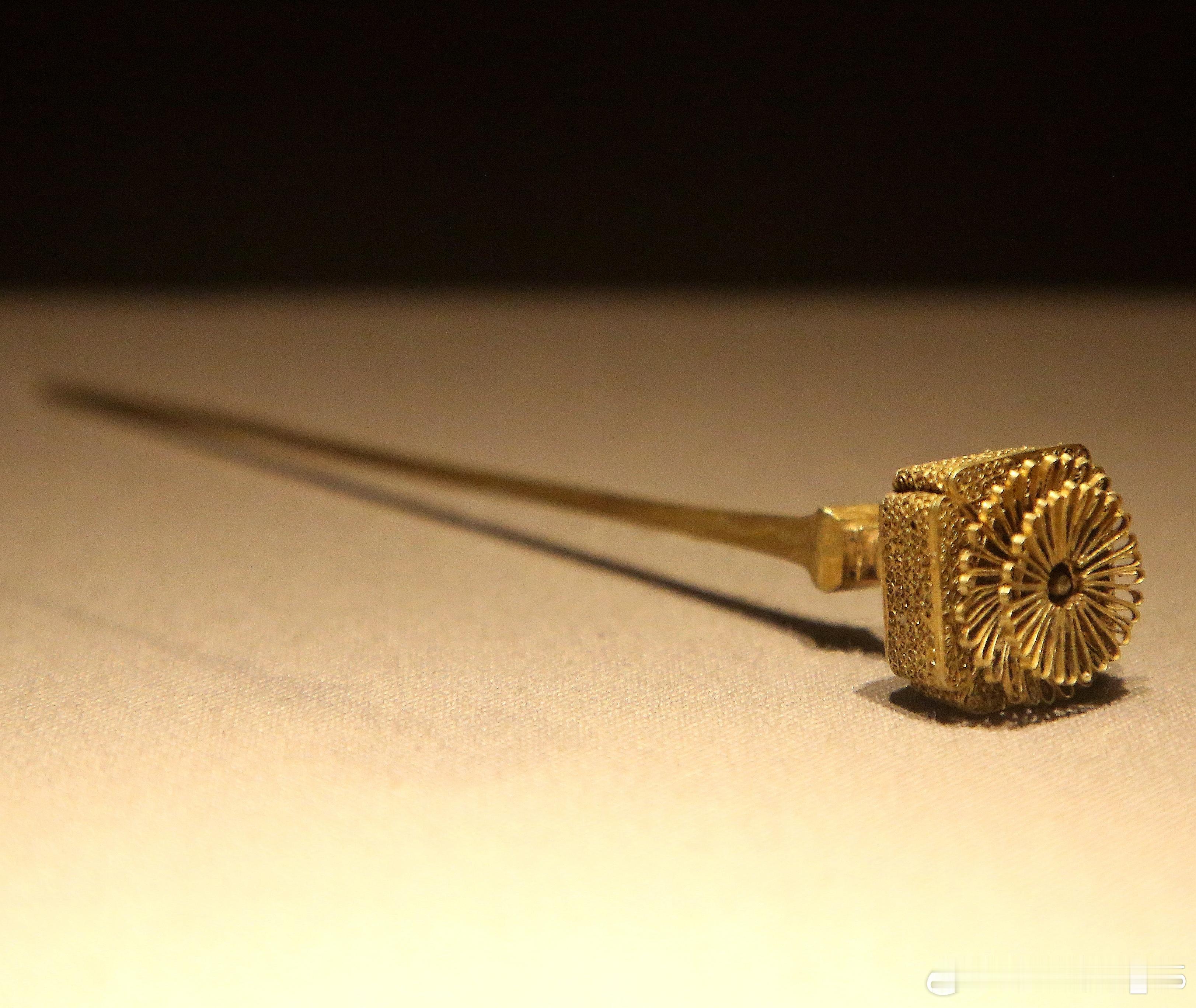 菊花形金簪明代（公元1368-1644年）南京市博物馆藏 南京板仓徐达家族墓7号