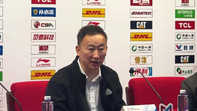 青岛男篮为什么干不过北京队？刘维伟一席话说得非常实在
CBA常规赛继续开打，青岛