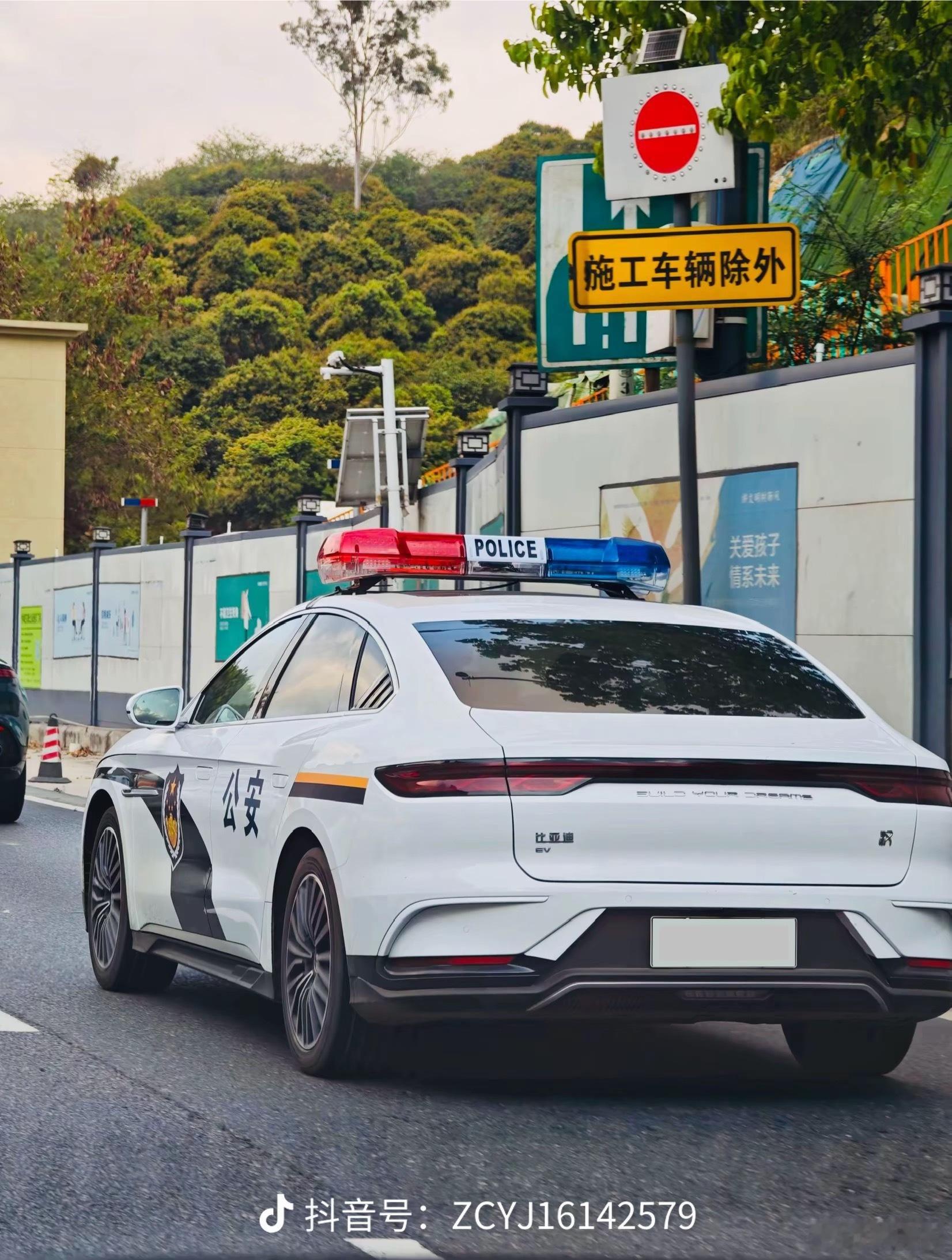 想换一套新车衣，各位帮我品鉴一下哪一套更“牢”靠一些