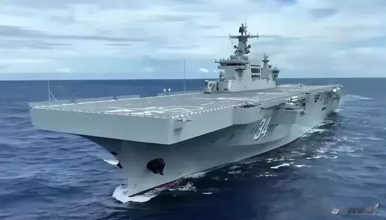 官宣了，官宣了！就在建军节当天，南部战区海军官方正式宣布湖北舰入列，舷号34。这