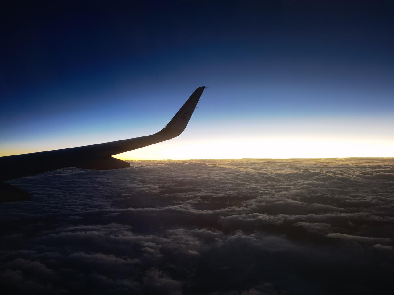 异性之间，哪有什么纯友谊？不过是自欺欺人罢了
 
李银河早已点透两性关系的真相：