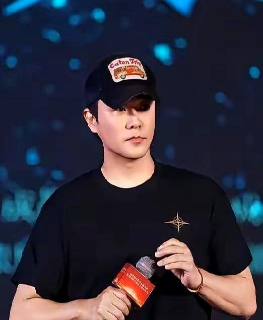 你敢信？唐探4要是2025年春节真上了，34亿票房根本轮不到贾玲独吞！
 
王宝